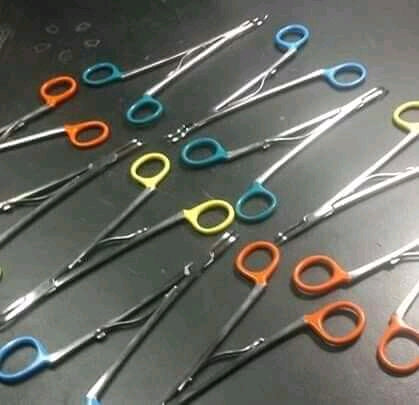 Color Handle Surgical Scissors / Hemostats